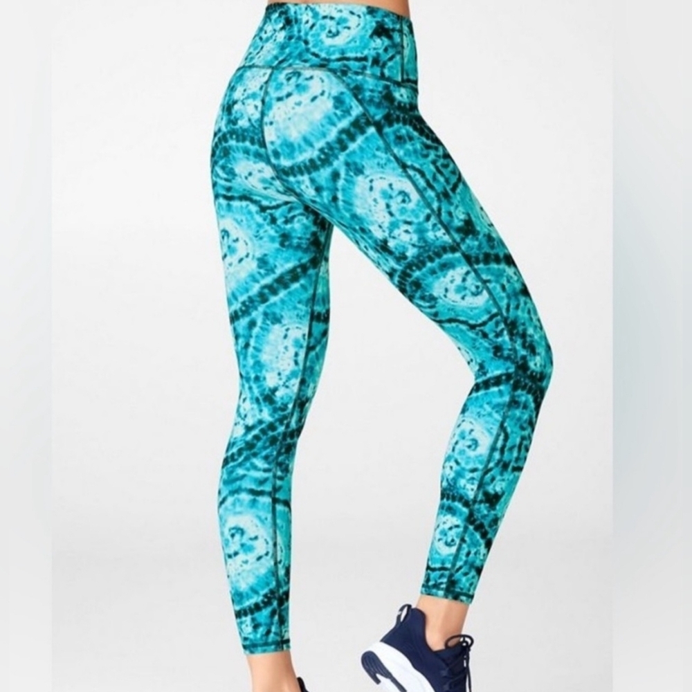 Fabletics Powerhold High Waisted 7/8 Blue Tie Dye Leggins Sz M